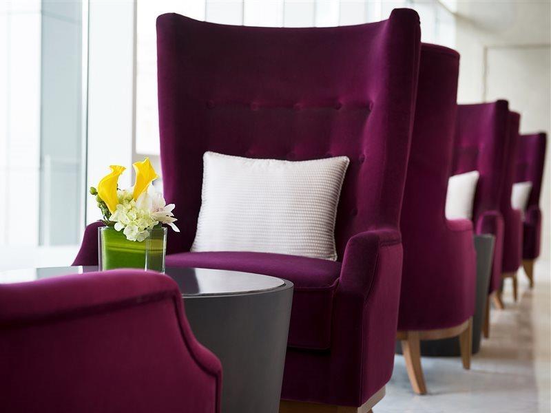 Damac Maison The Vogue ดูไบ ภายนอก รูปภาพ The interior of the lounge