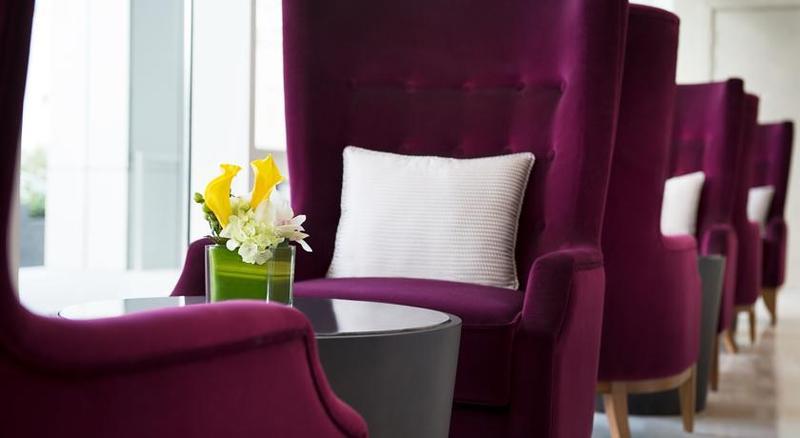 Damac Maison The Vogue ดูไบ ภายนอก รูปภาพ The interior of the hotel