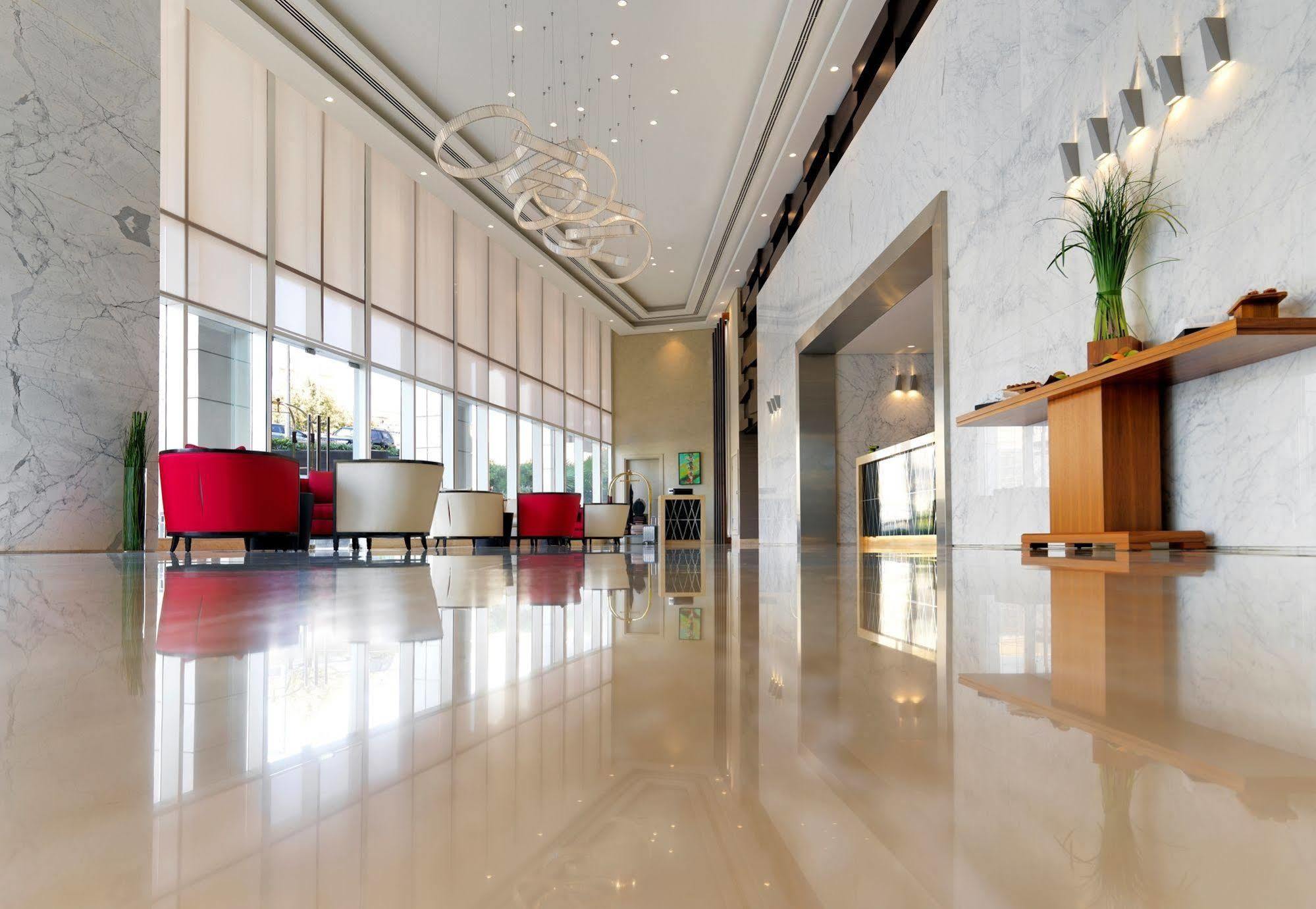 Damac Maison The Vogue ดูไบ ภายนอก รูปภาพ Lobby
