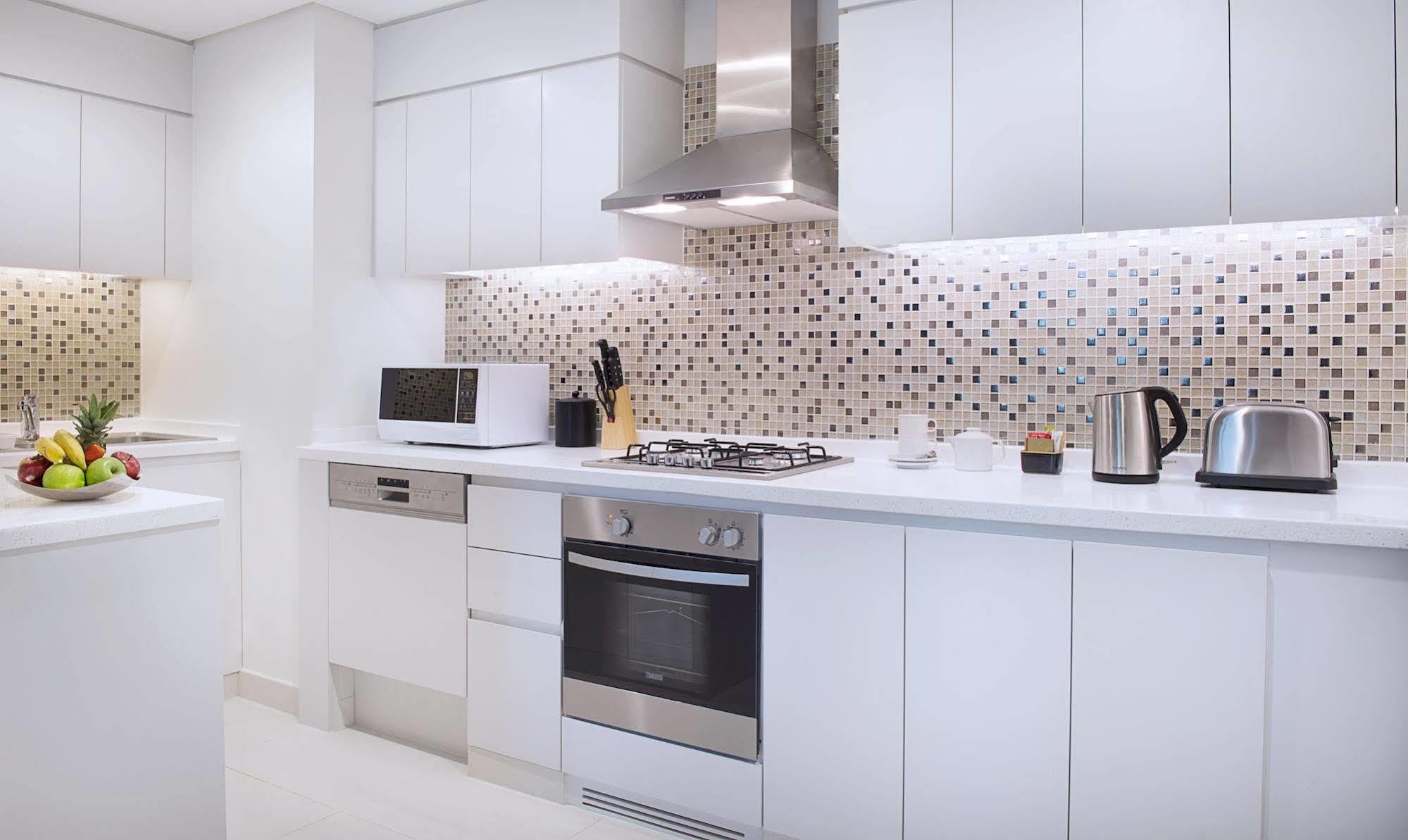 Damac Maison The Vogue ดูไบ ภายนอก รูปภาพ A modern kitchen