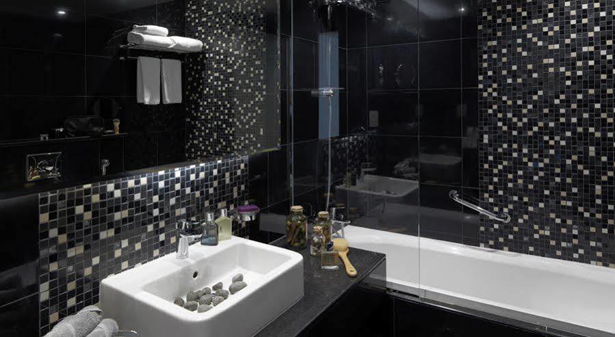 Damac Maison The Vogue ดูไบ ภายนอก รูปภาพ Bathroom