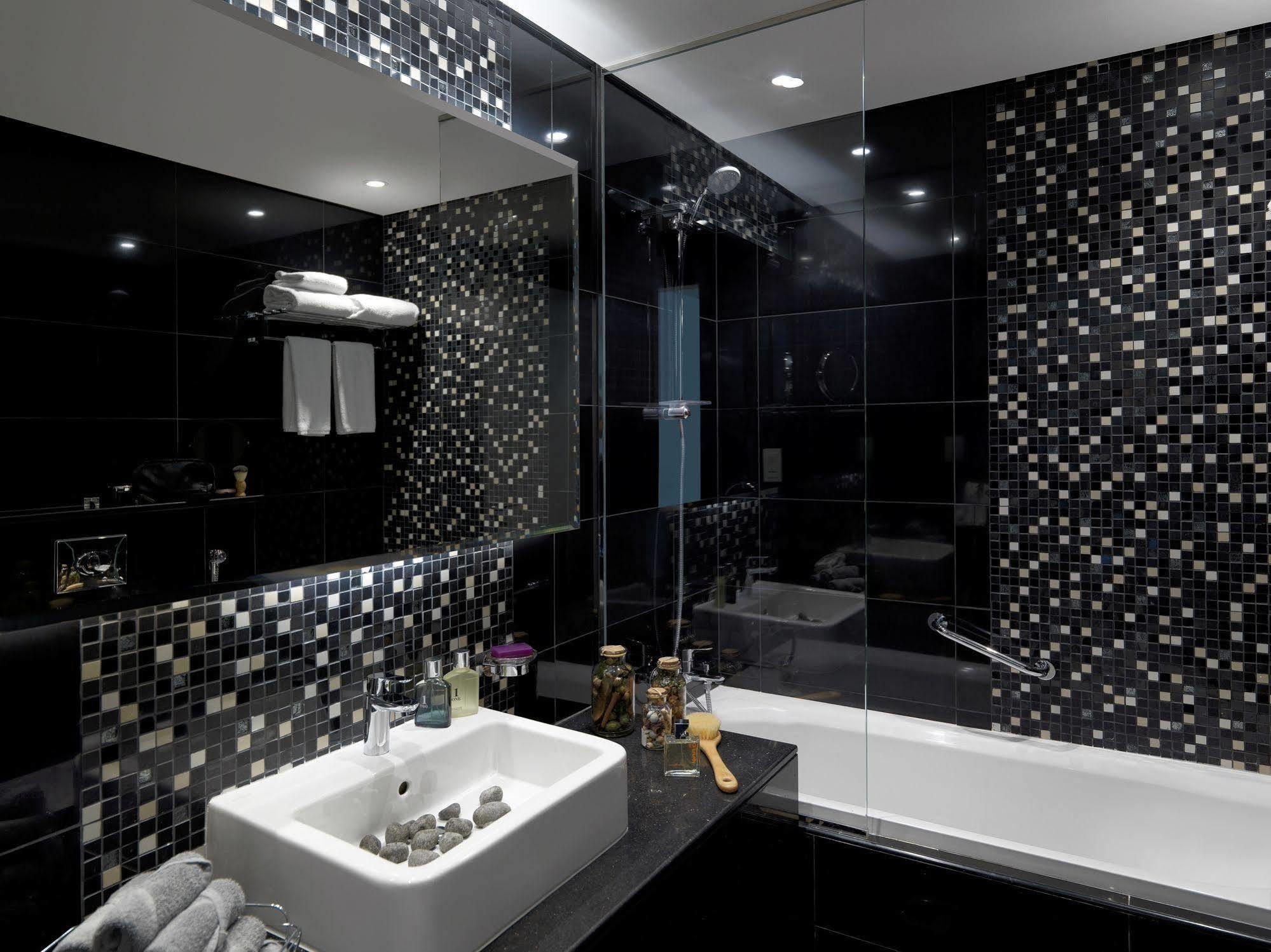Damac Maison The Vogue ดูไบ ภายนอก รูปภาพ Bathroom